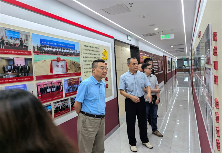 集團公司赴北京千喜鶴集團考察交流并簽訂戰(zhàn)略意向合作協(xié)議